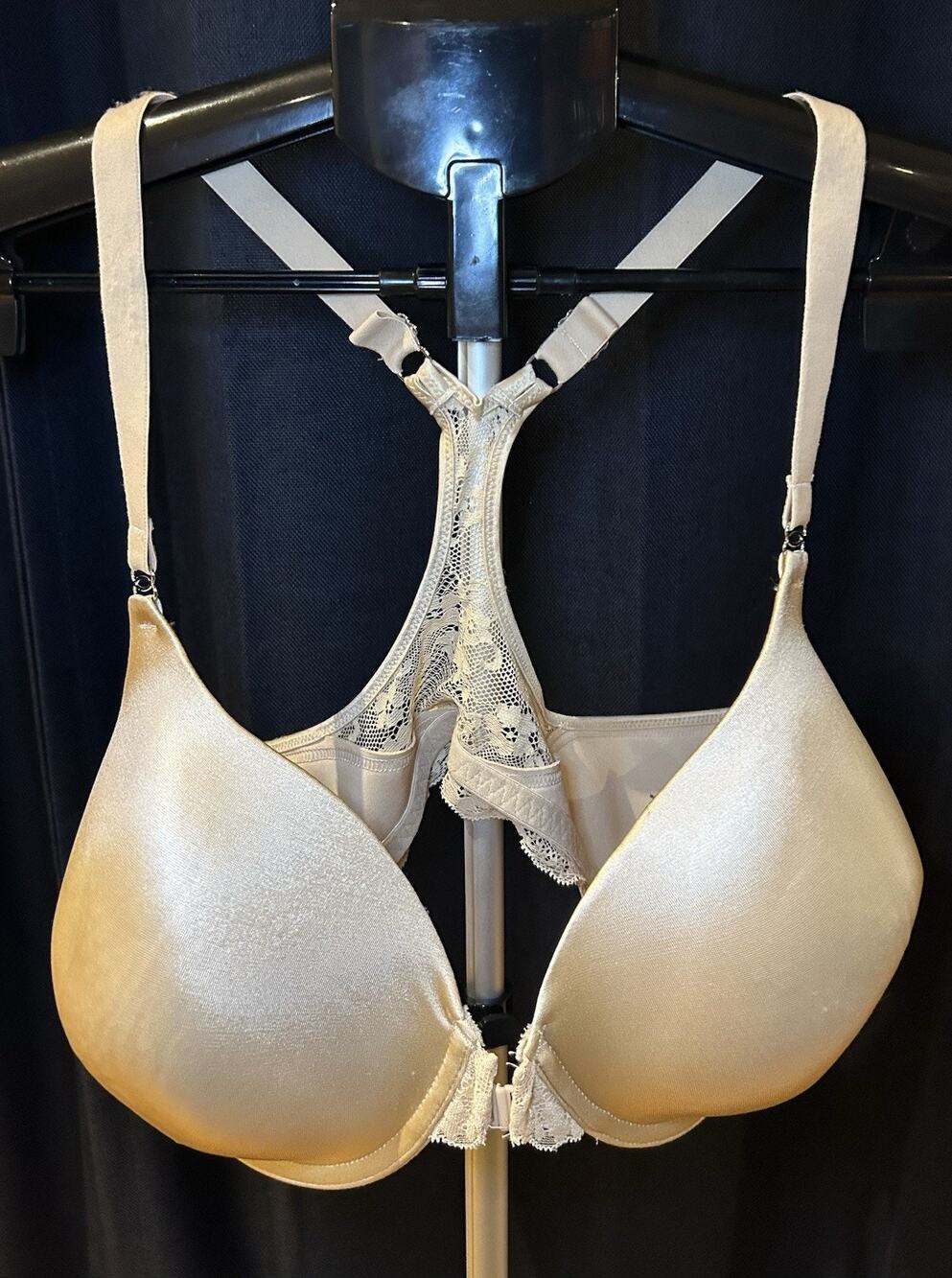 MaidenForm 40DD Nude Bra